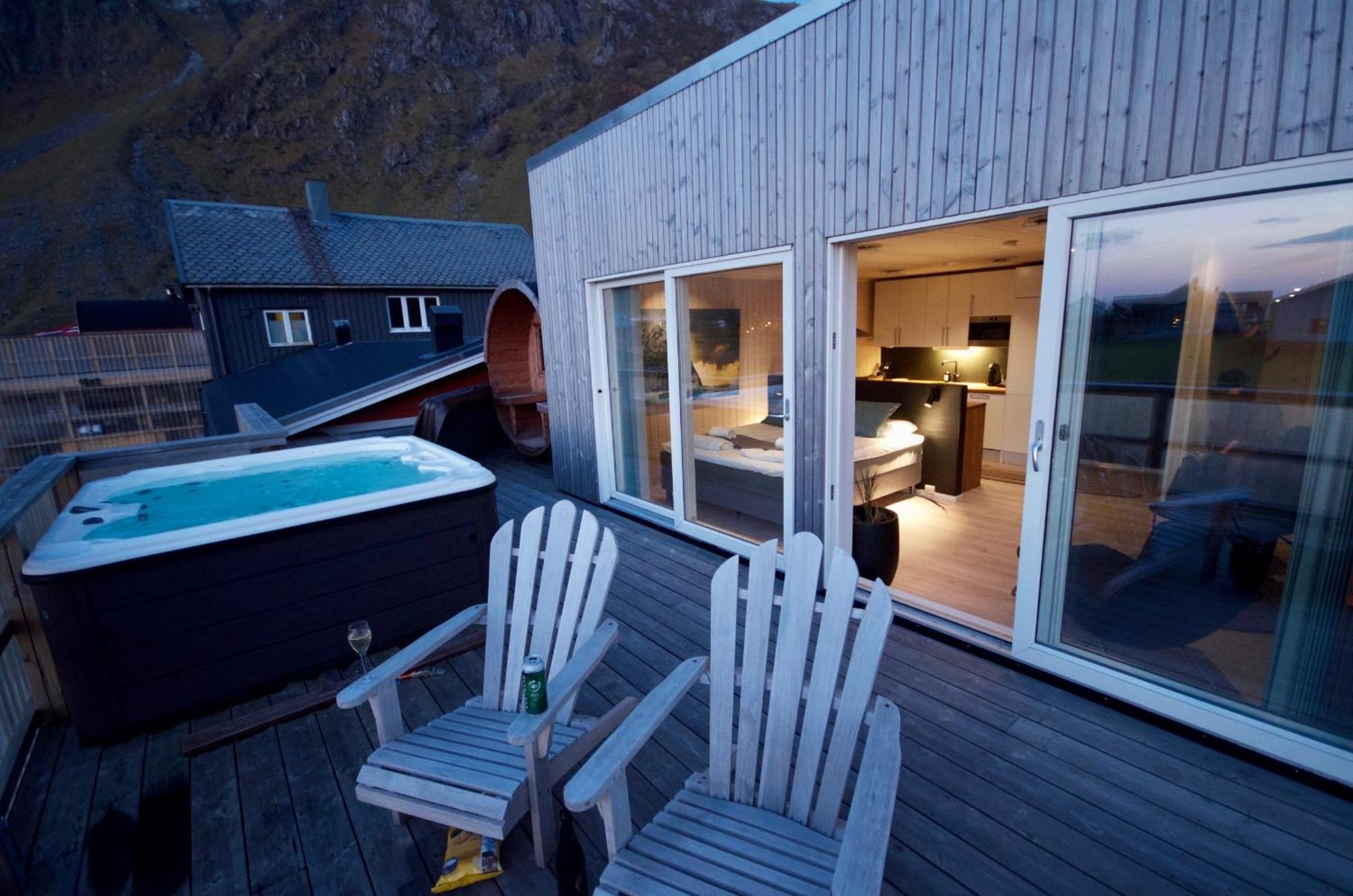 Unstad Arctic Resort Unnstad Exterior photo